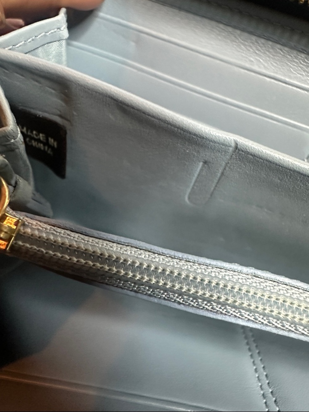 Coach Black Leatherware Zip Wallet with Gold Buckle Details - Picture 8 of 9